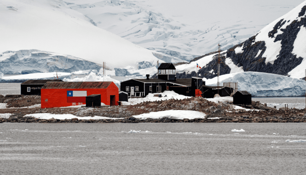 Antarctic Peninsula_ The Gateway to Antarctic Adventures