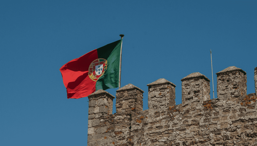 Applying for a Portuguese Youth Mobility Visa