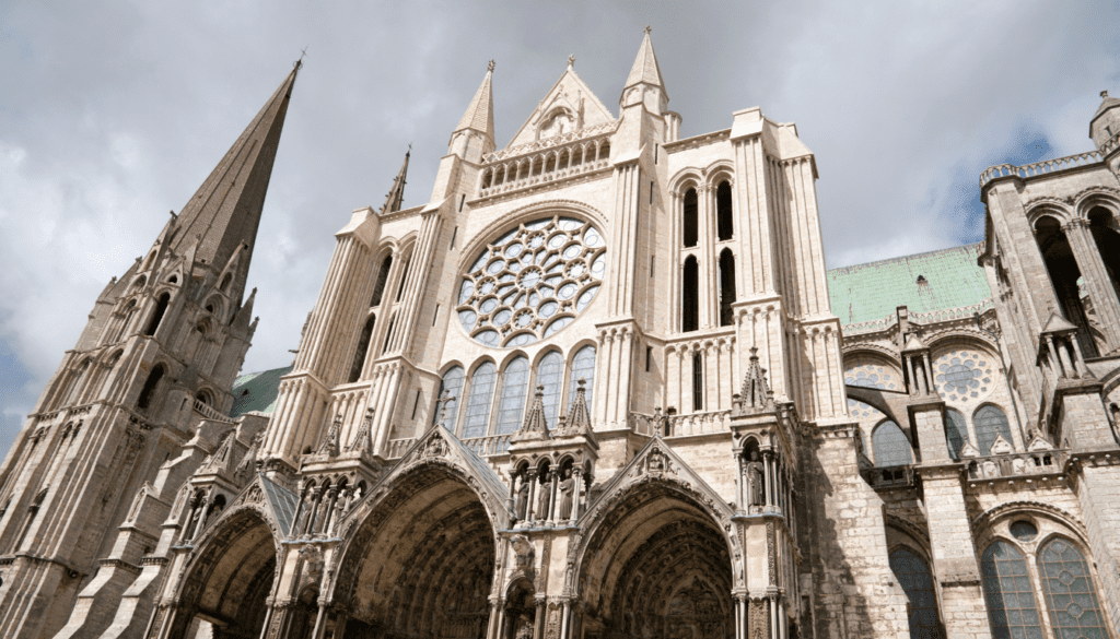 Cathédrale Notre-Dame de Chartres_ A Gothic Masterpiece