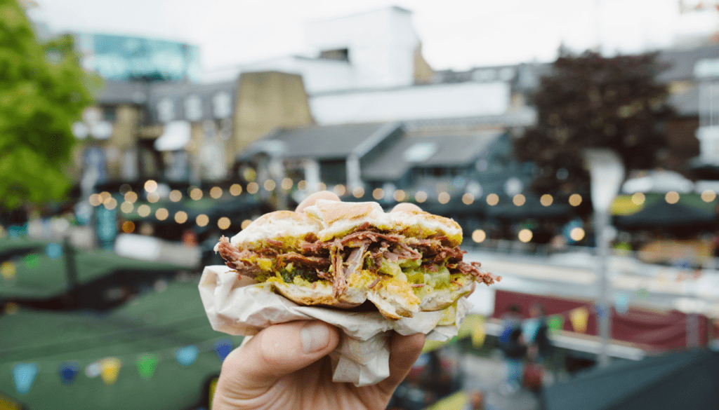 Experience Al Fresco Dining in Chicago