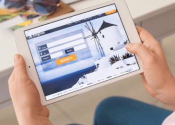 How to find the best travel deals and discounts