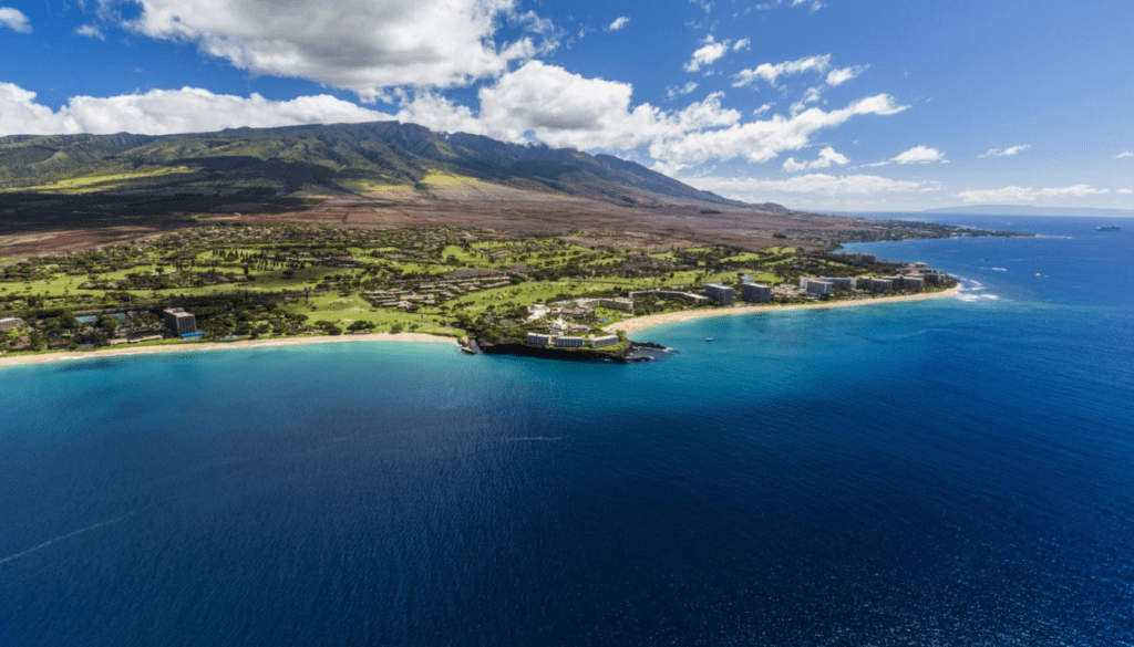 Ka'anapali Beach_ Resort Life and Boardwalk