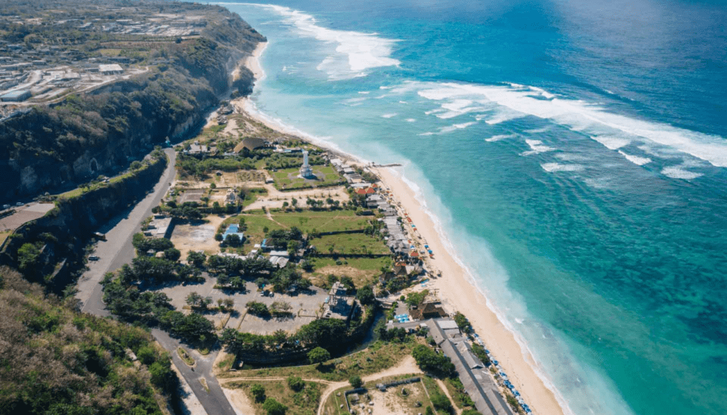 Pandawa Beach_ Picturesque White Sands and Amenities