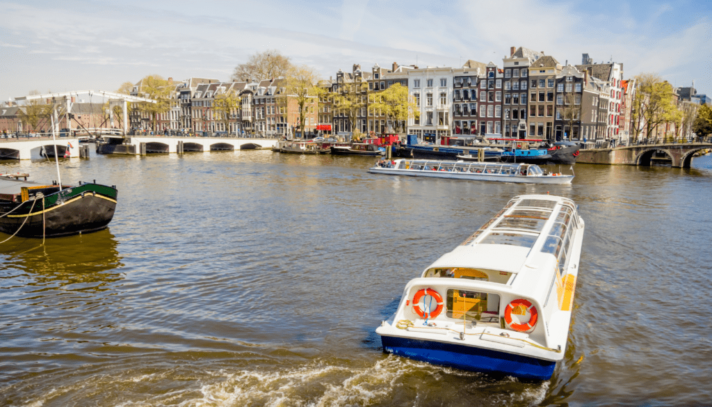 Personalized Canal Cruises