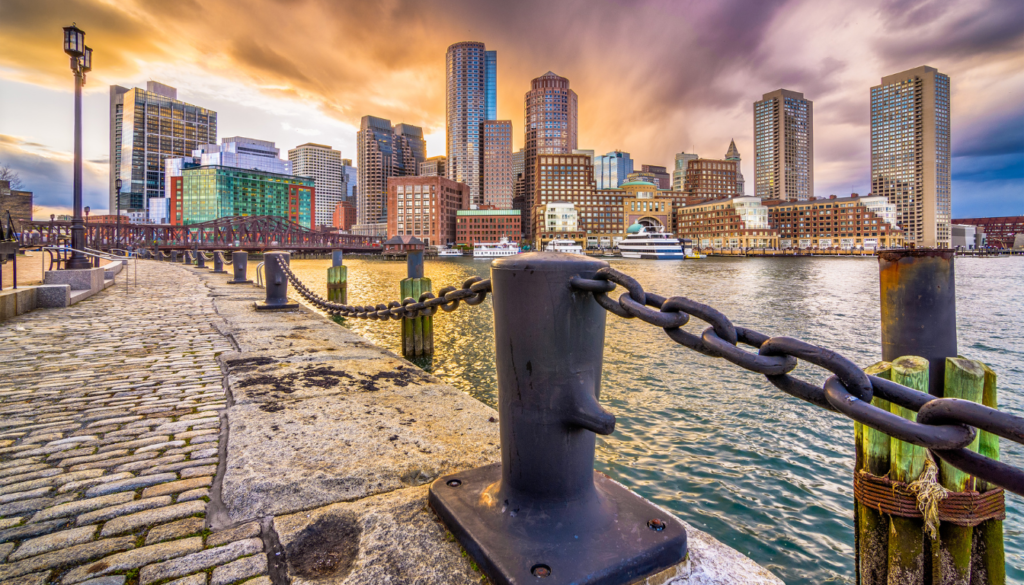 Stroll Along the Iconic Chicago Riverwalk