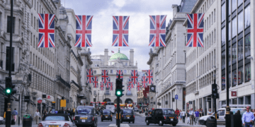 UK Travel Tips_ Essential Guide for Visitors