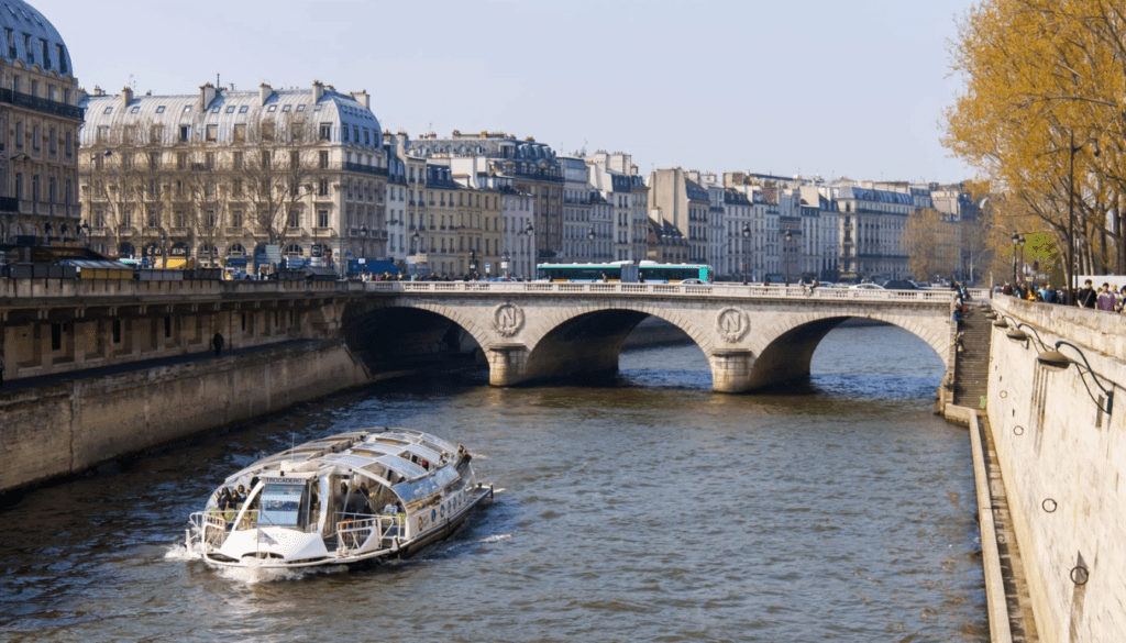 transportation in France by Water