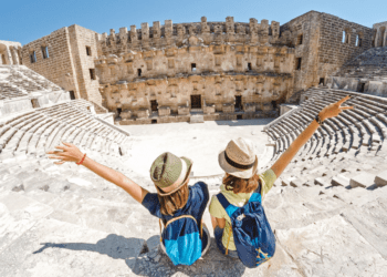 How to Choose the Best International Tour Packages