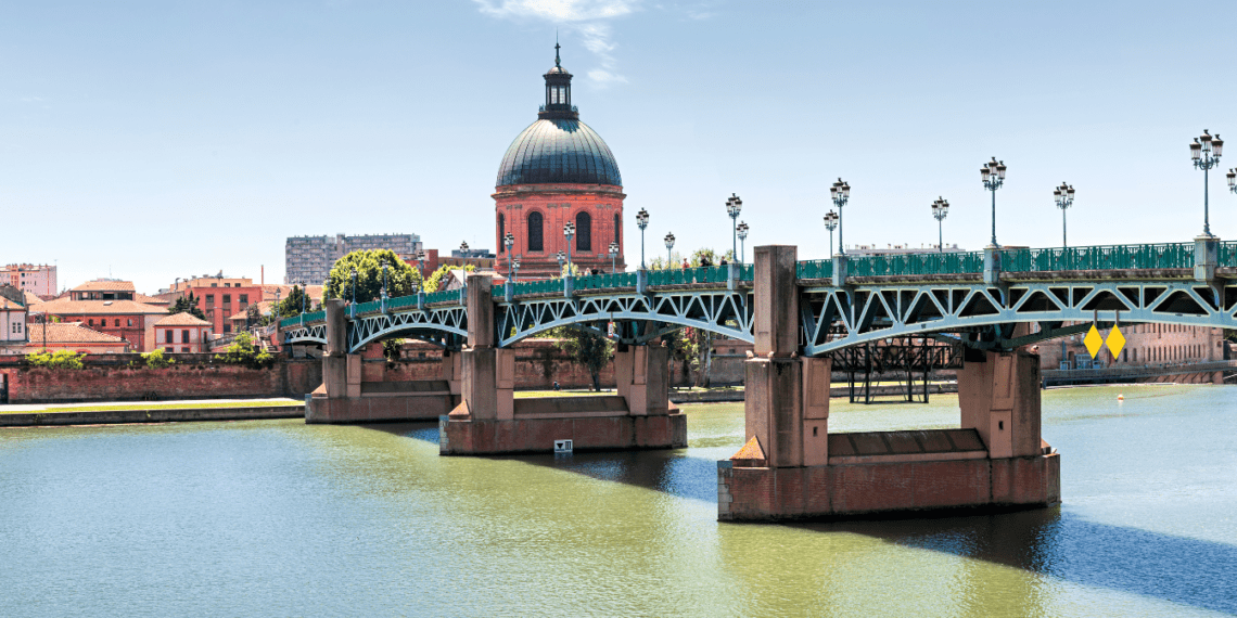 Must-See Attractions and Landmarks in Europe