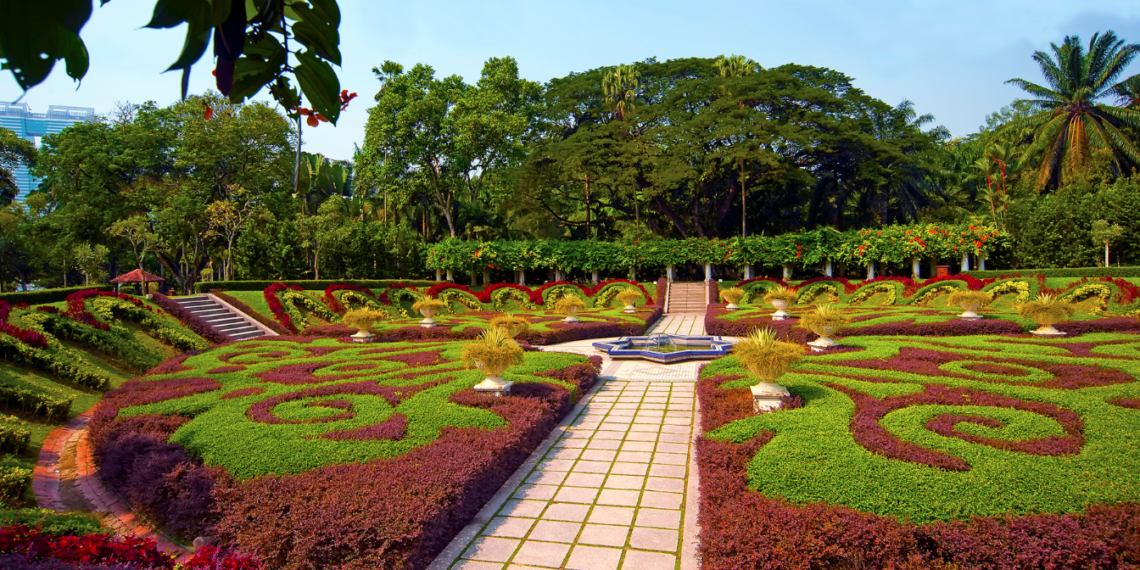 Top 10 Most Beautiful Botanical Gardens Worldwide
